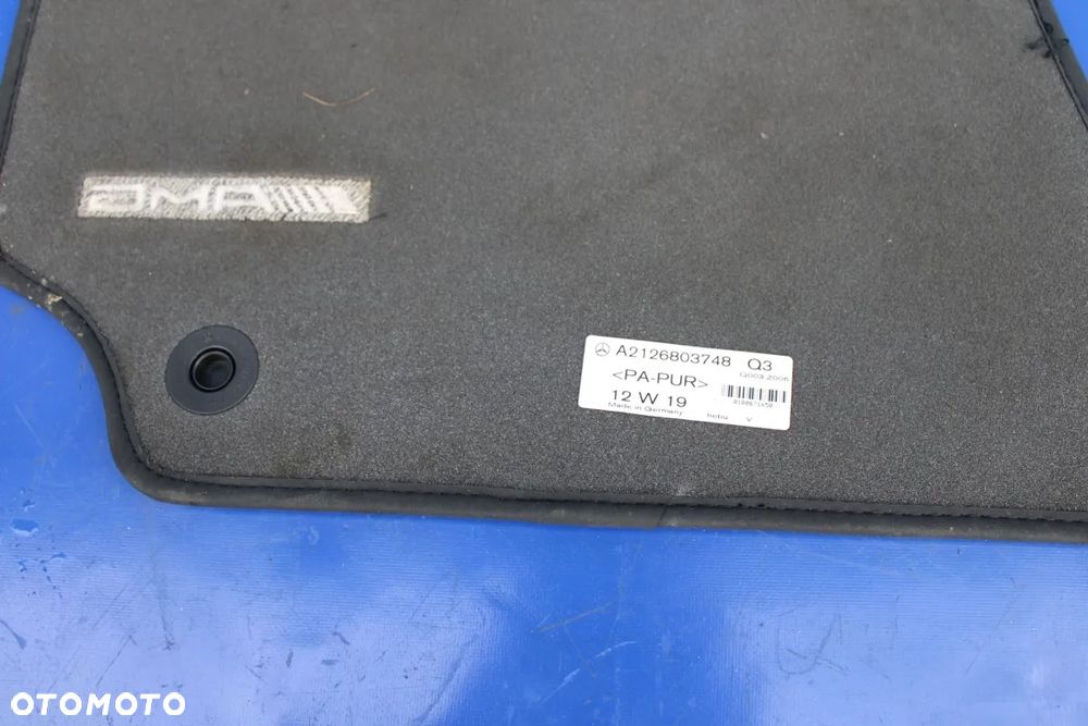 Komplet oryginalnych dywaników AMG OE Mercedes CLS W218 C218 A2126803748 UK - 7
