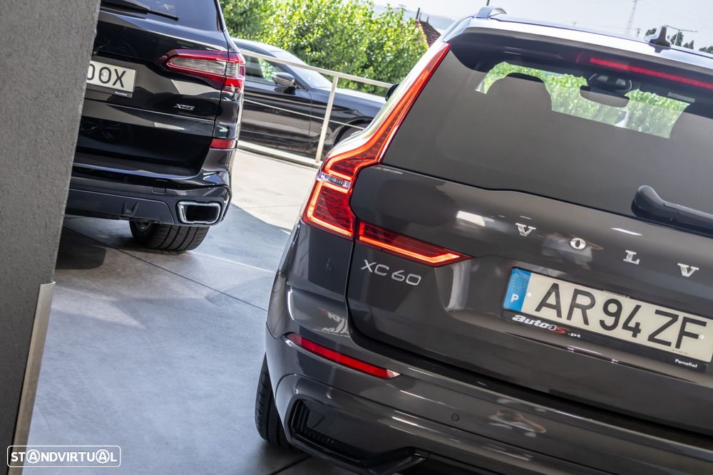 Volvo XC 60 2.0 B4 R-Design Geartronic - 8