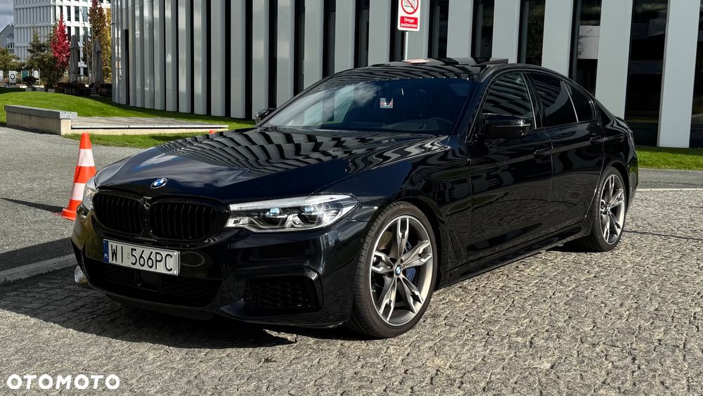 BMW Seria 5 M550i xDrive - 1