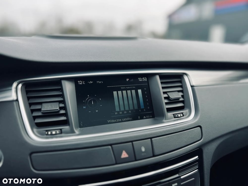 Peugeot 508 RXH Hybrid4 - 33