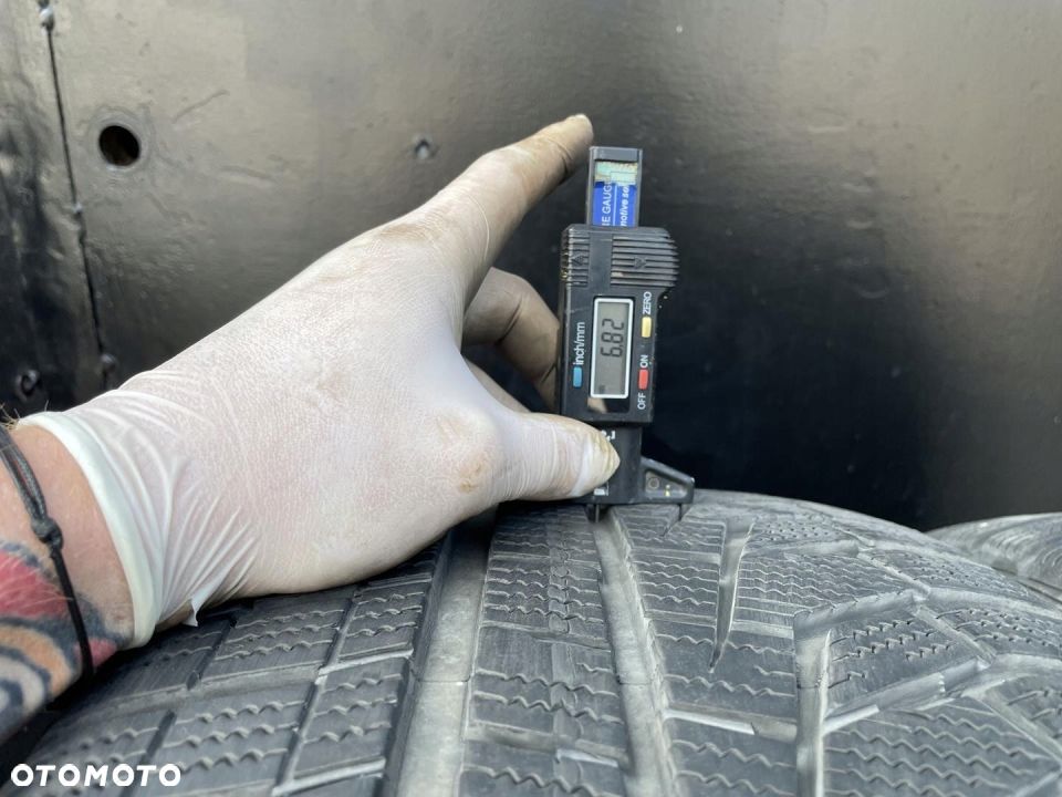 25545R20 Hankook Winter I-Cept Evo 2 SUV 6,8mm - 5