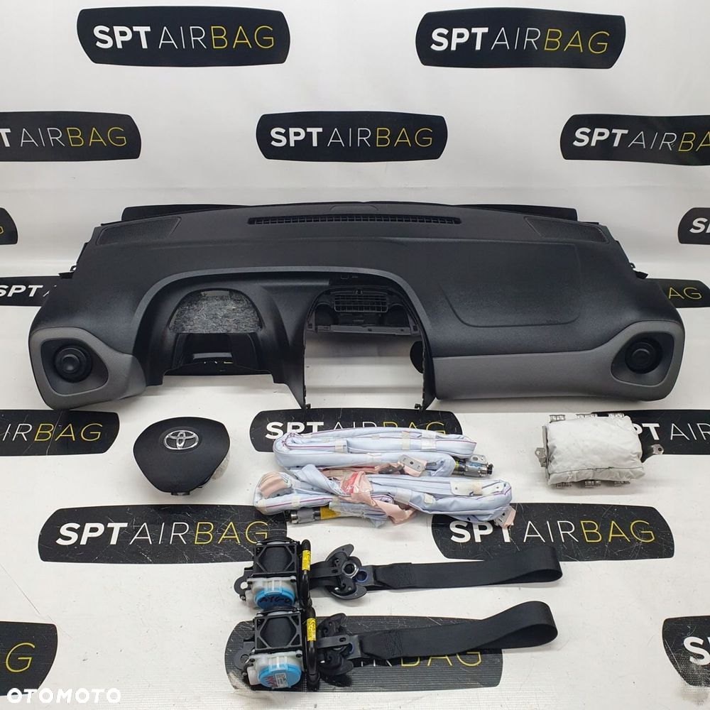 TOYOTA AYGO 2 II DESKA ROZDZIELCZA KONSOLA KOKPIT PULPIT PODUSZKI AIRBAG AIR BAG PASY KIT SET - 1