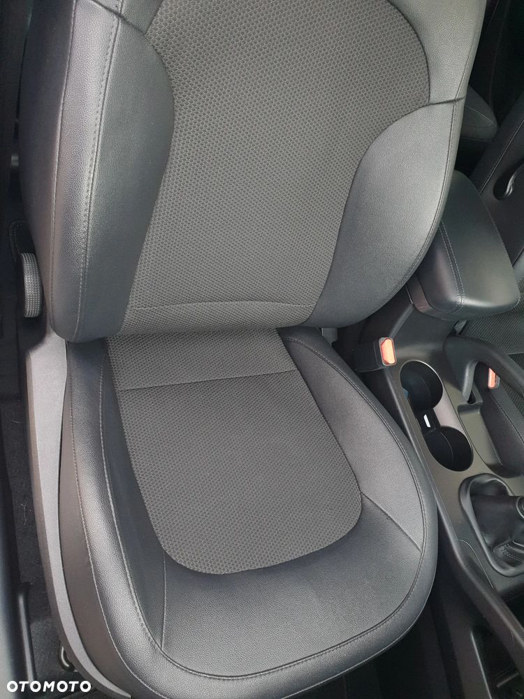 Hyundai ix35 1.6 GDI Premium 2WD - 31