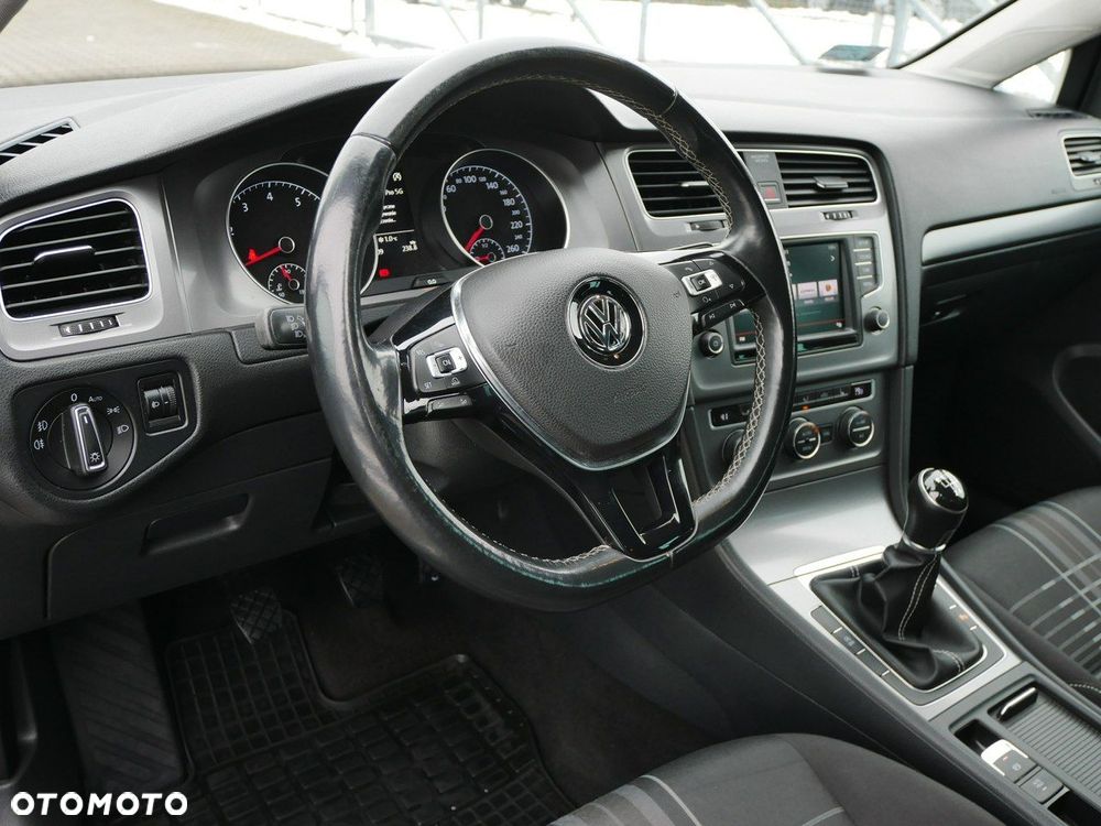 Volkswagen Golf 1.2 TSI BlueMotion Technology Comfortline - 13