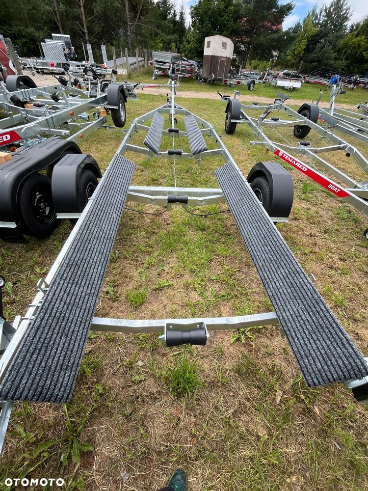 TEMARED PRZYCZEPA PODŁODZIOWA B18 VZ 1800 dmc światła LED odchylane - 7