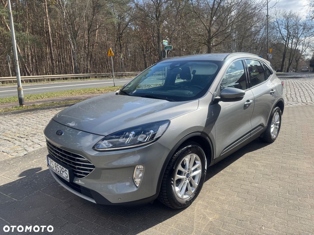 Ford Kuga 1.5 EcoBoost TITANIUM - 4