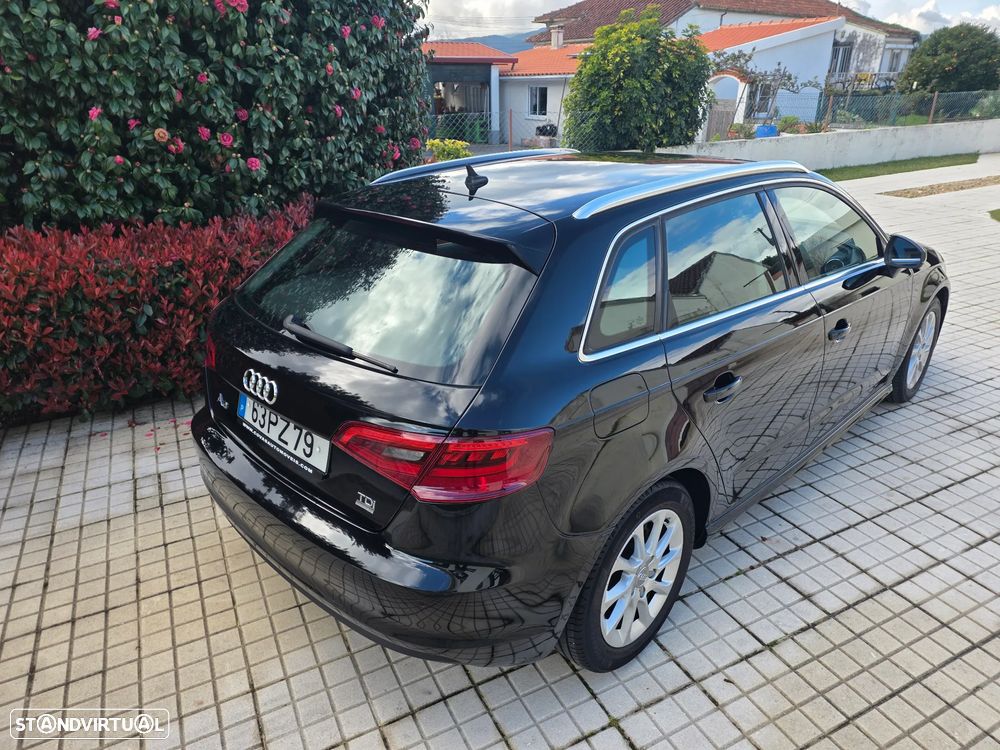 Audi A3 Sportback 1.6 TDI Advance Ultra - 5