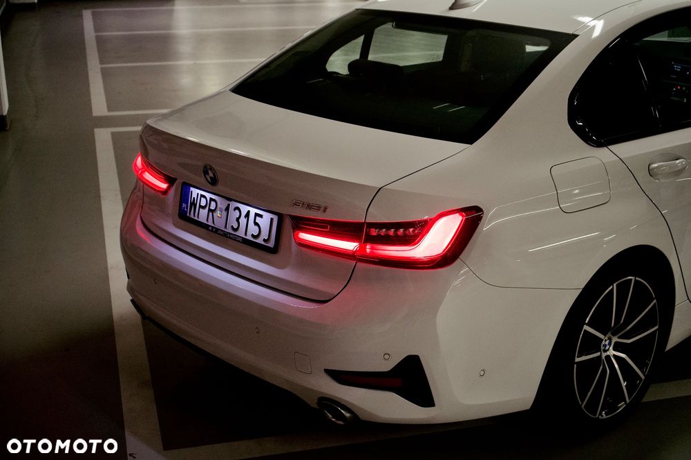 BMW Seria 3 318i Sport Line sport - 9
