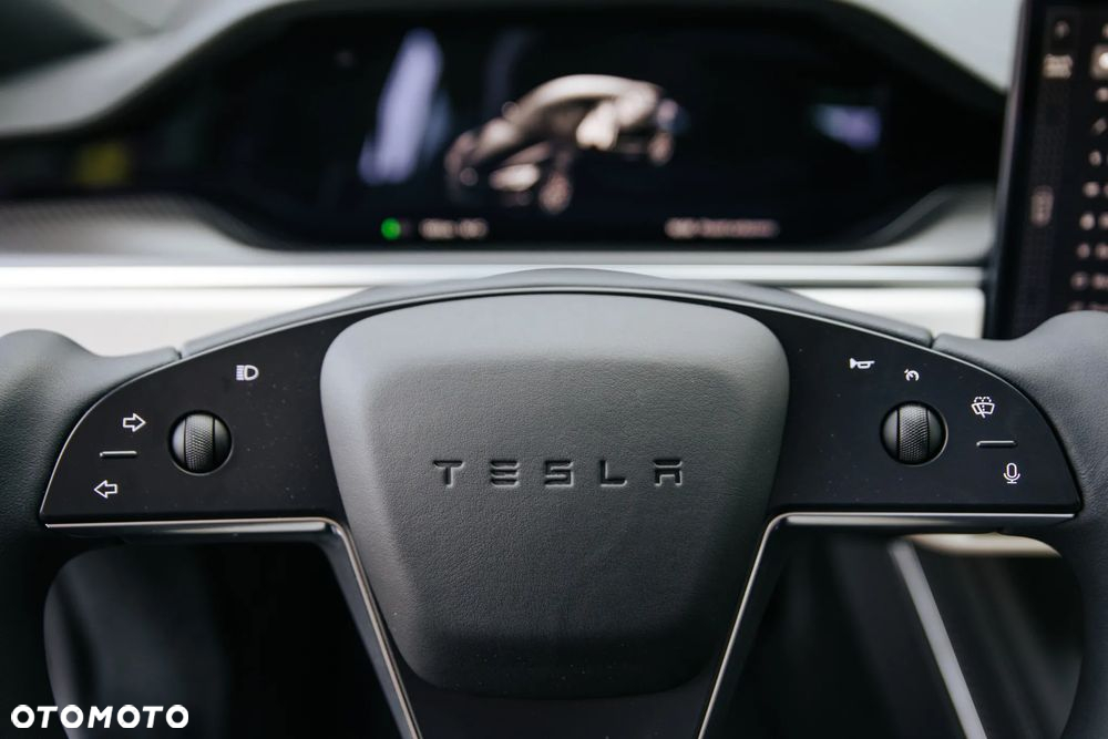 Tesla Model S Plaid - 5