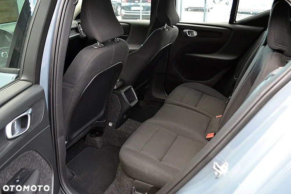 Volvo XC 40 D3 Momentum - 17