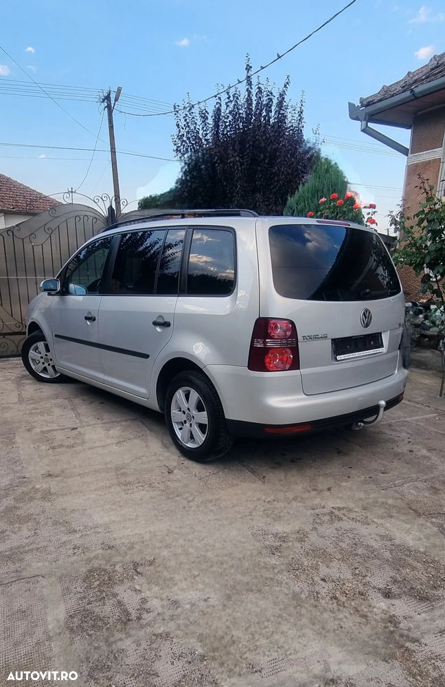 VOLKSWAGEN Touran 2008 — imagine 3