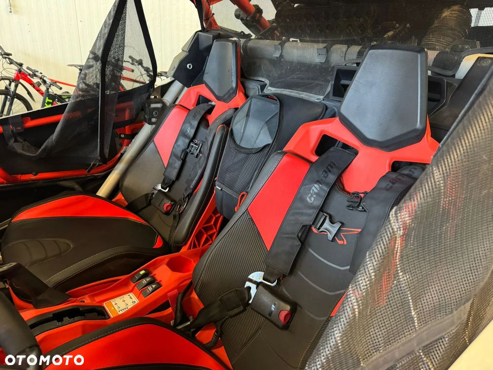 Can-Am Maverick - 10