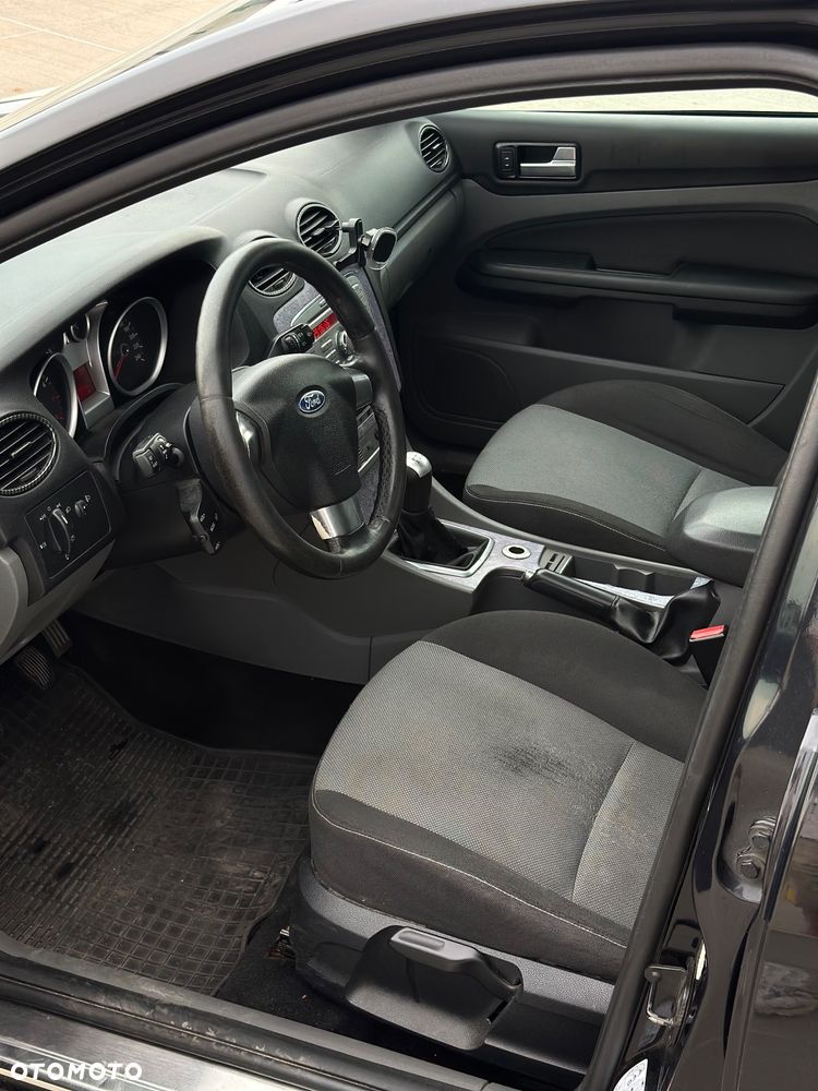 Ford Focus 1.6 Ambiente - 5