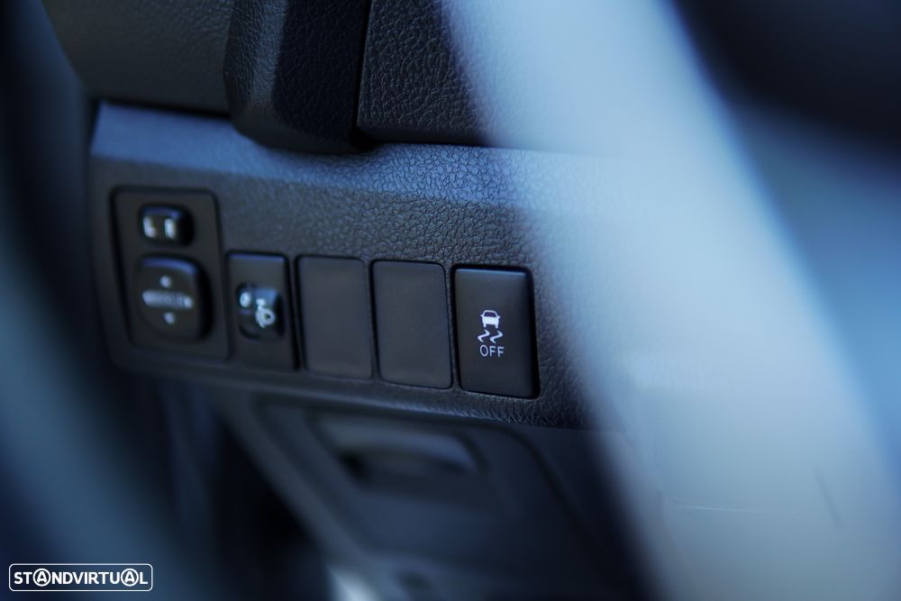 Toyota Auris 1.4 D-4D Exclusive+P.Sport - 30