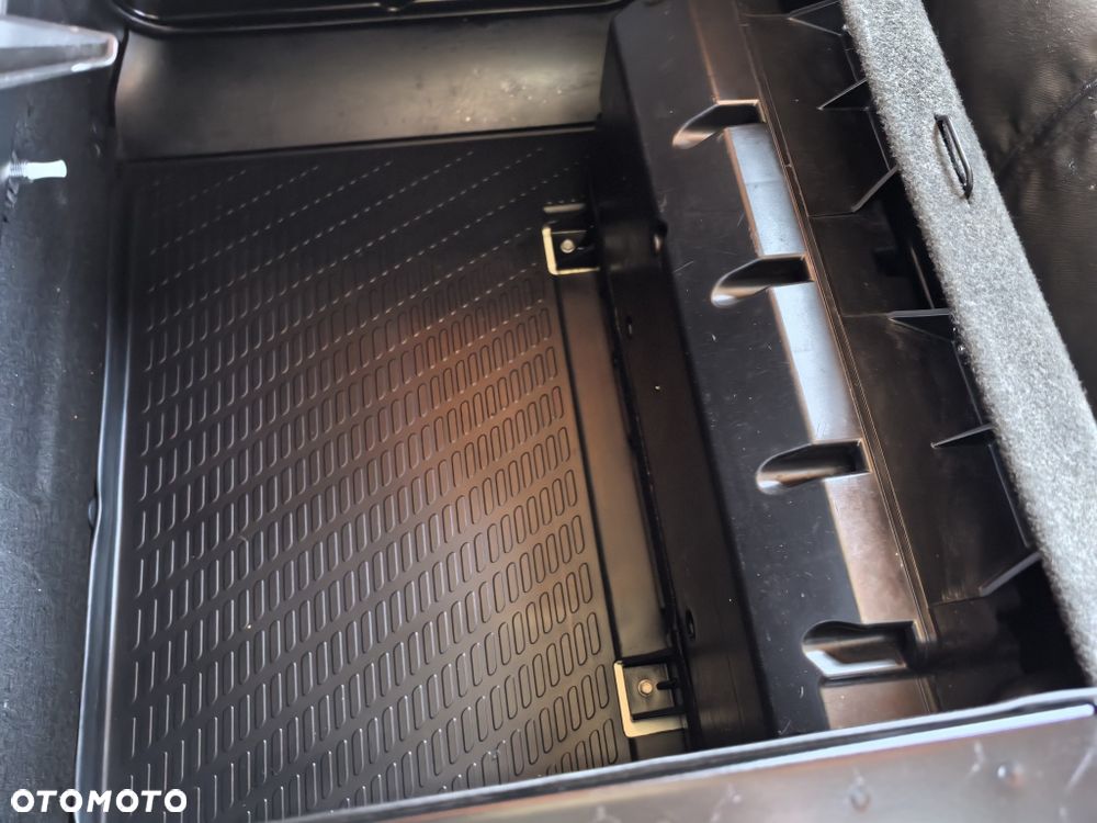 Mercedes-Benz Actros L 1848 LSnRL // Regulowane Siodło // NOWE OPONY // GigaSpace // 2 zbiorniki // Bi-Xenon // - 32