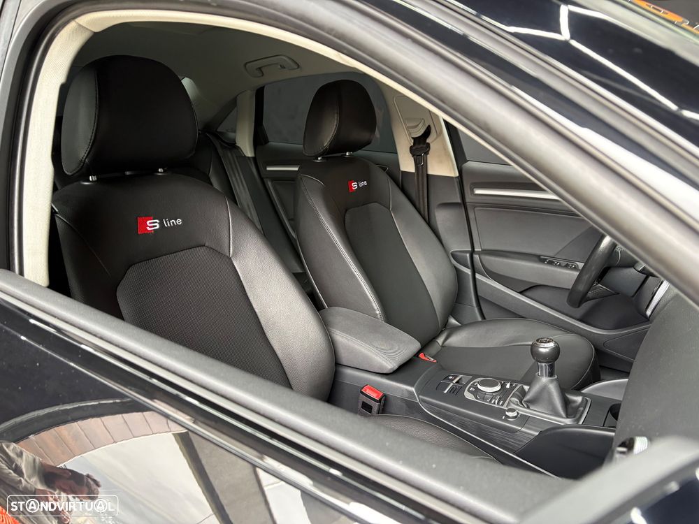 Audi A3 Limousine 2.0 TDI S-line - 55