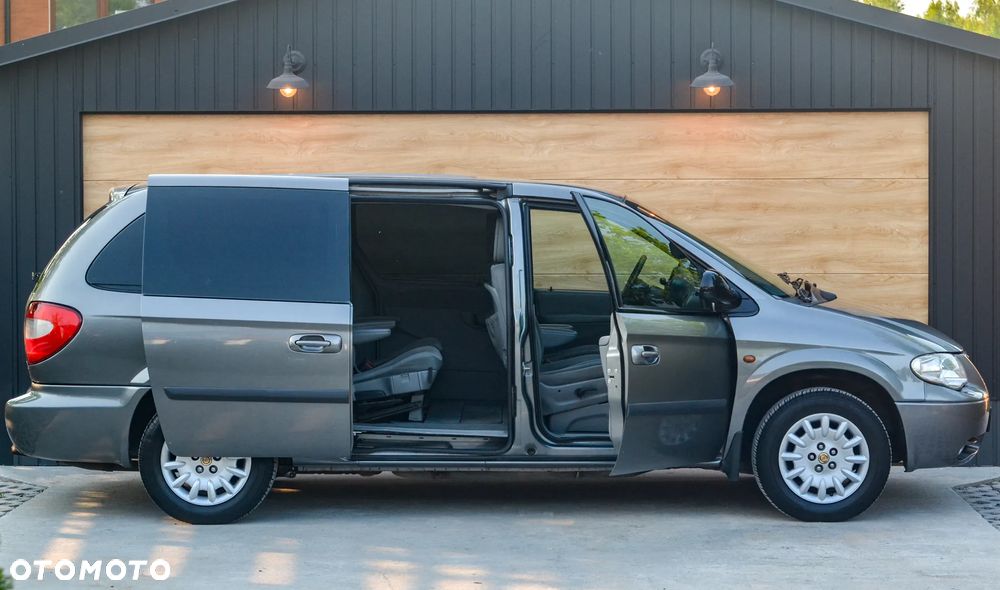 Chrysler Grand Voyager 2.8 CRD SE S&G - 6