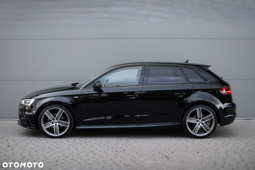 Audi A3 Sportback 1.4 TFSI S line Sportpaket - 17