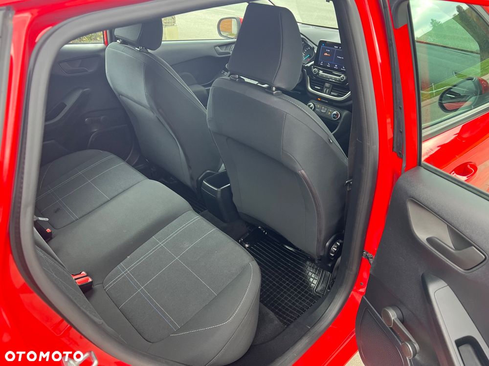 Ford Fiesta 1.1 S&S TITANIUM - 31