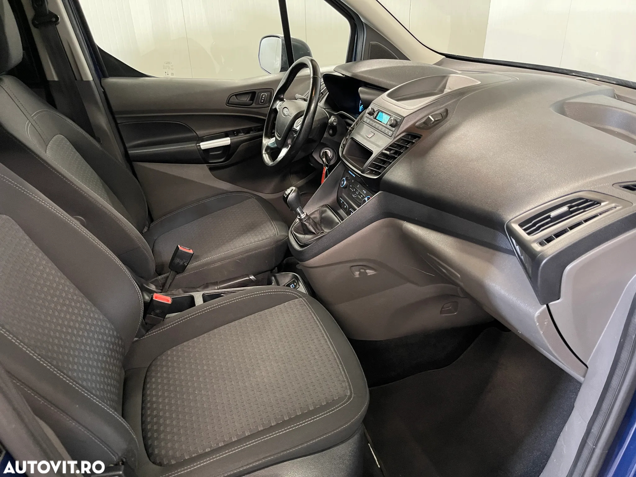 Ford Tourneo Connect 1.5 TDCi LWB (L2) Trend - 11