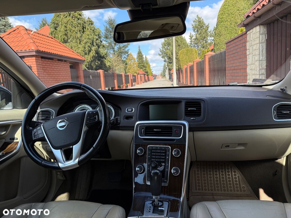 Volvo V60 D3 Geartronic Momentum - 3