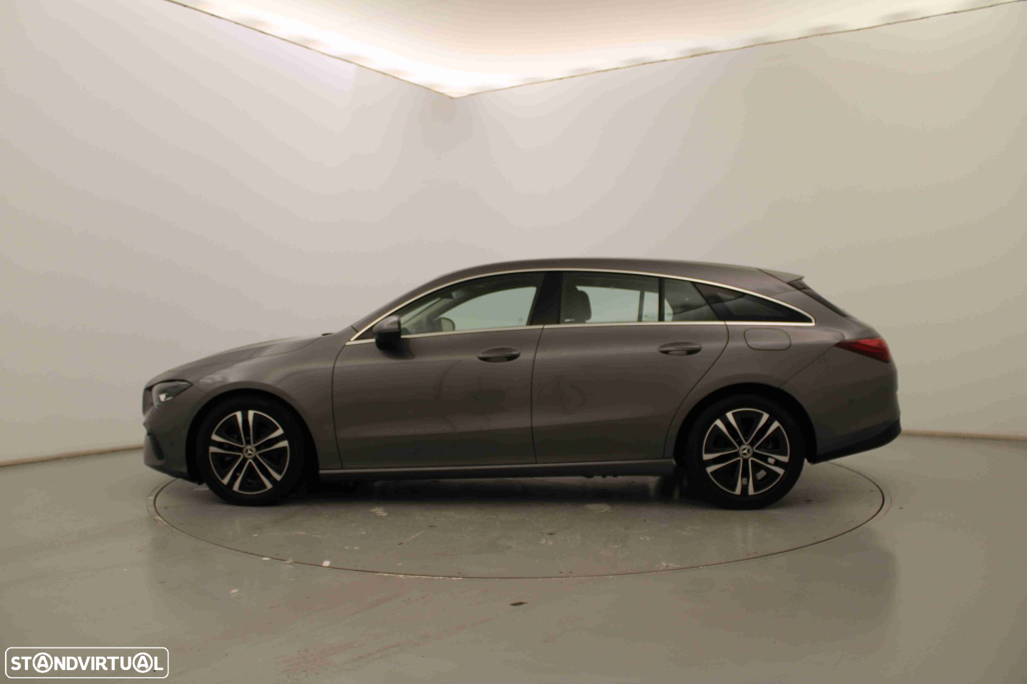 Mercedes-Benz CLA 180 d - 11