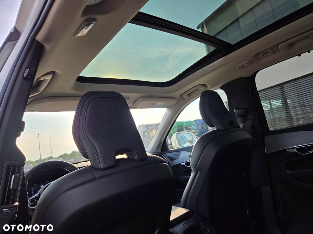 Volvo XC 90 B5 D AWD Plus Bright - 21