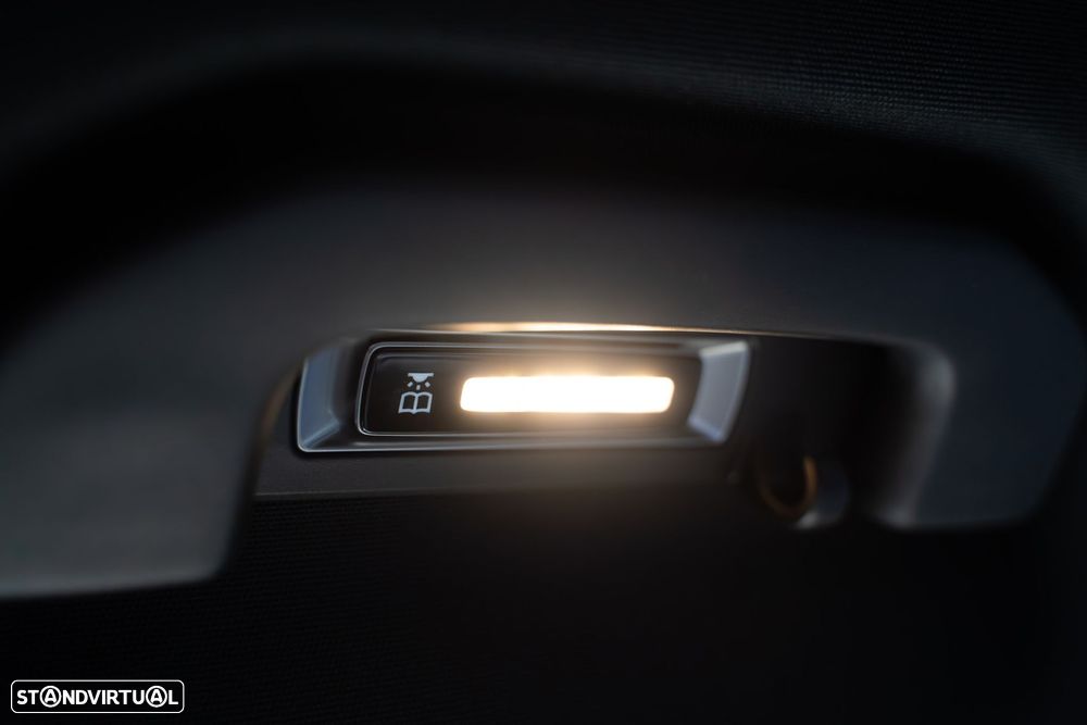 Mercedes-Benz E 300 e 4Matic AMG Line - 44