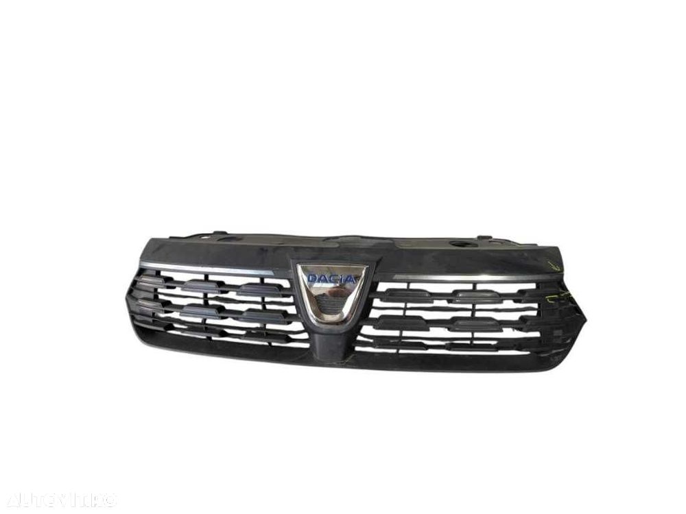 Grila fata Dacia Logan 3 cod piesa 623103394R(mic defect) - 1