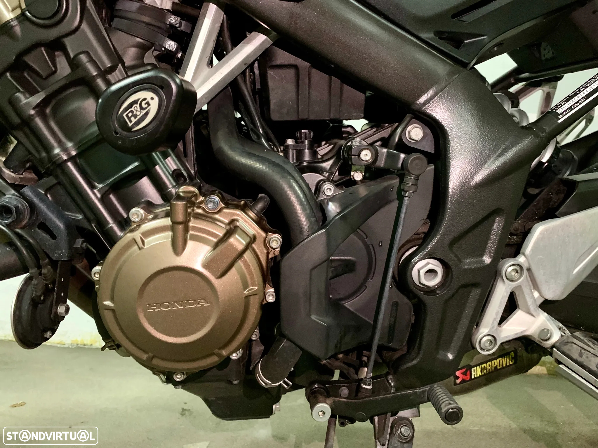 Honda CB 650F AKRAPOVIC 2018 - 20