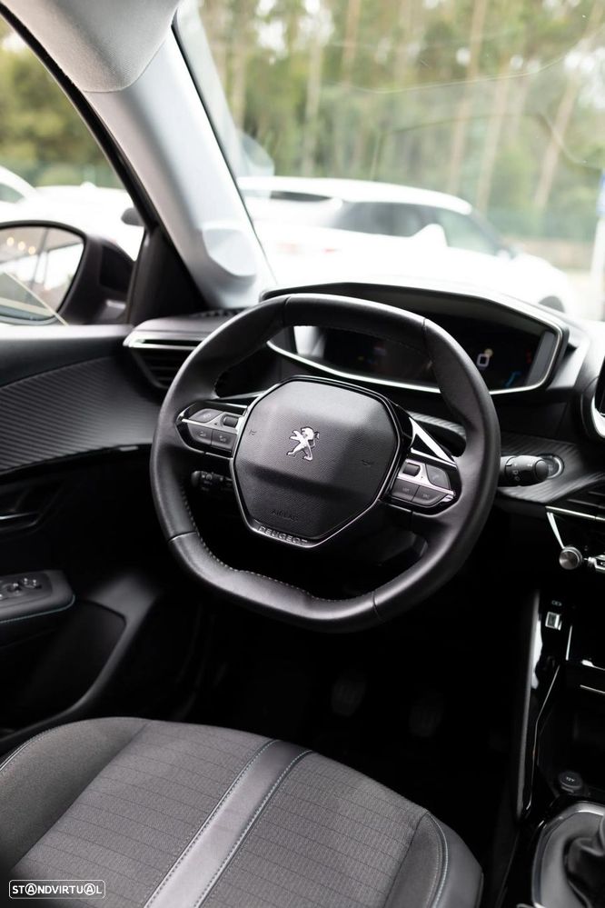 Peugeot 208 1.2 PureTech Allure - 36