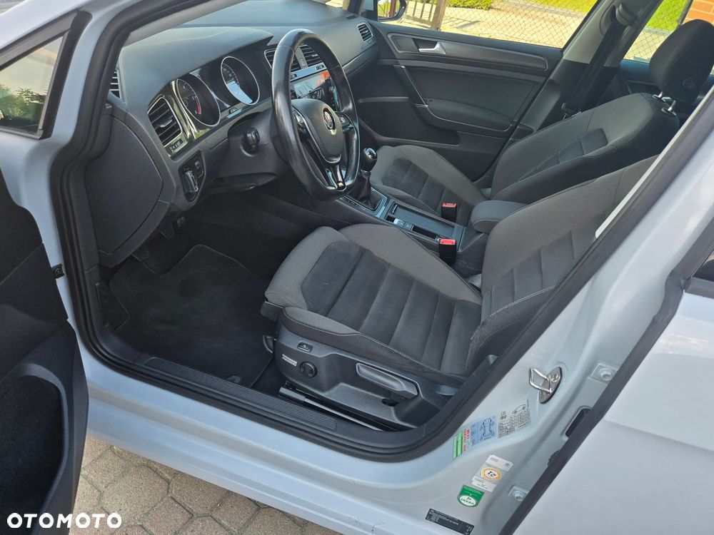Volkswagen Golf 1.6 TDI (BlueMotion Technology) Comfortline - 17