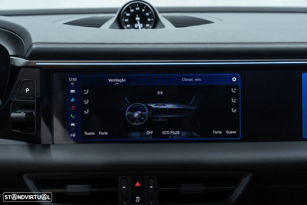 Porsche Macan Electric 4 - 51