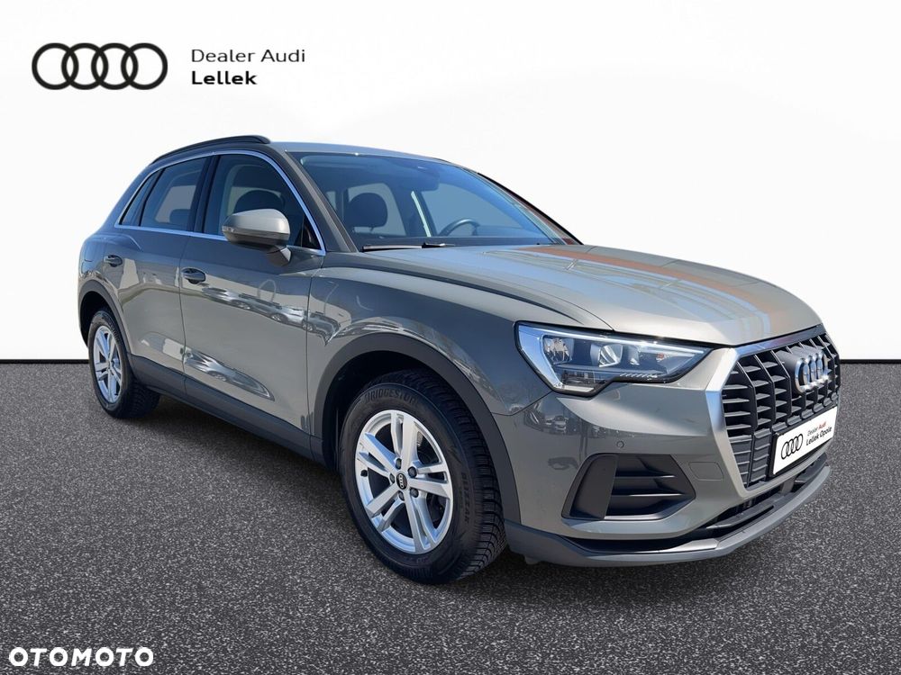 Audi Q3 2021 photo 3