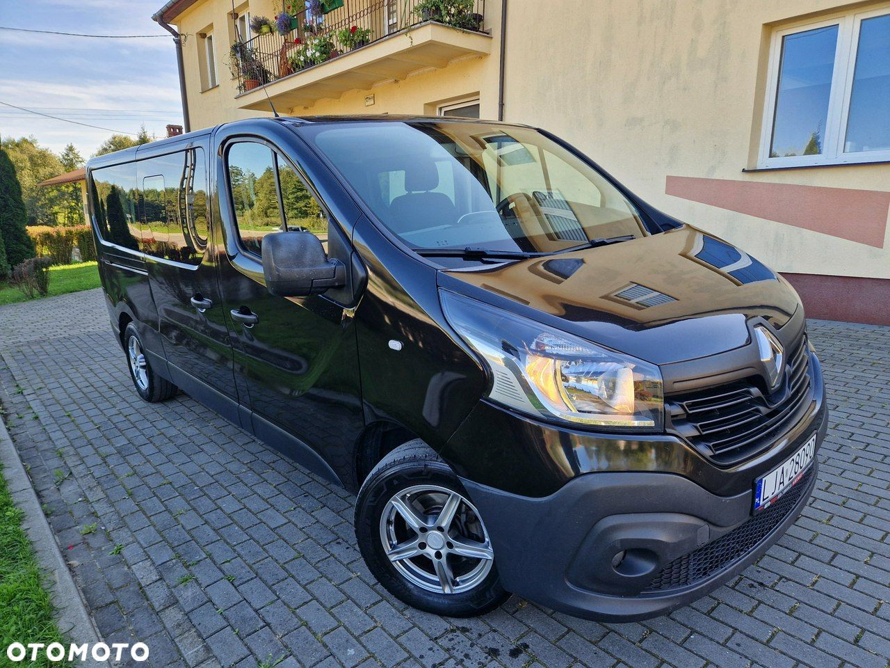 Renault Trafic - 1