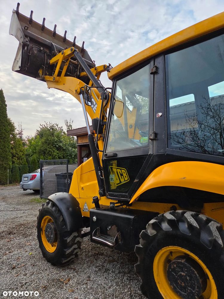 JCB 2CX - 13