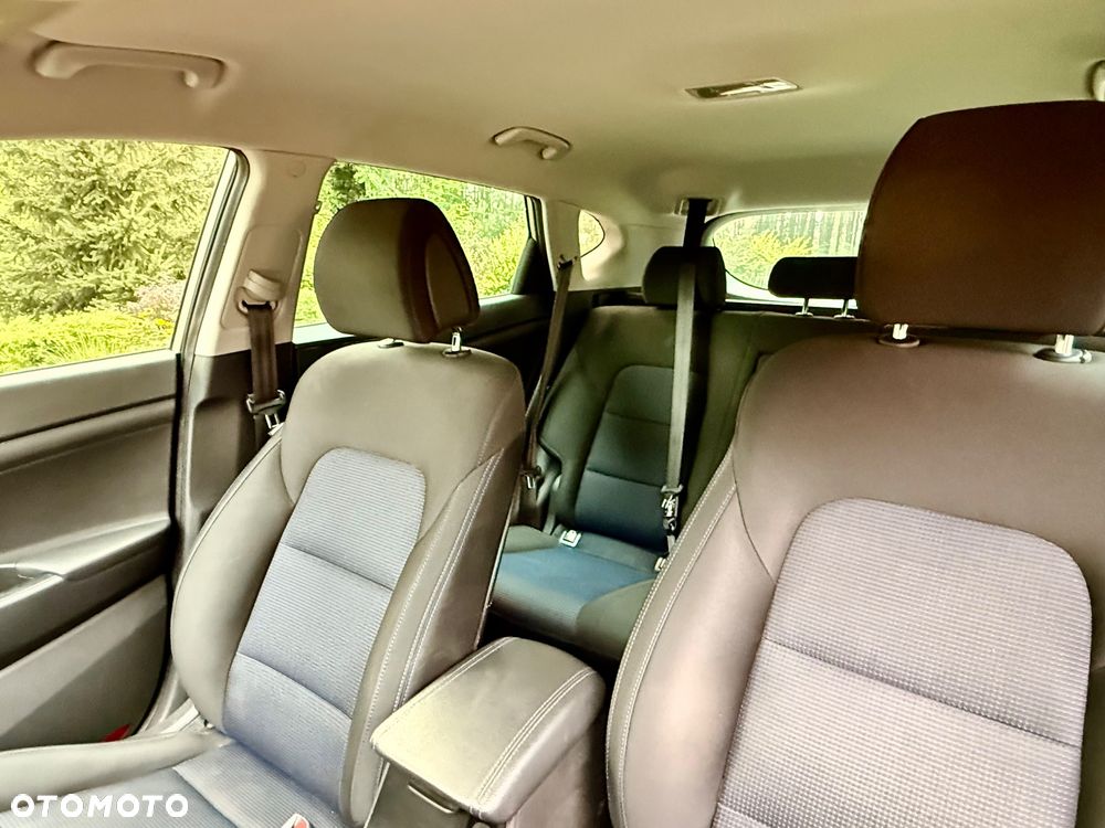 Hyundai Tucson 2.0 CRDI BlueDrive Comfort 2WD - 12