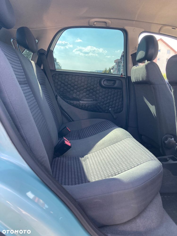 Opel Corsa - 11