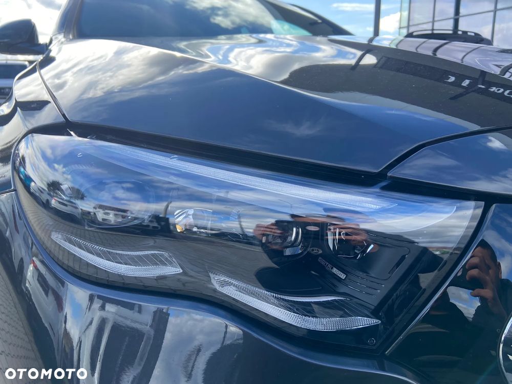 Mercedes-Benz Klasa E 200 4-Matic AMG - 21