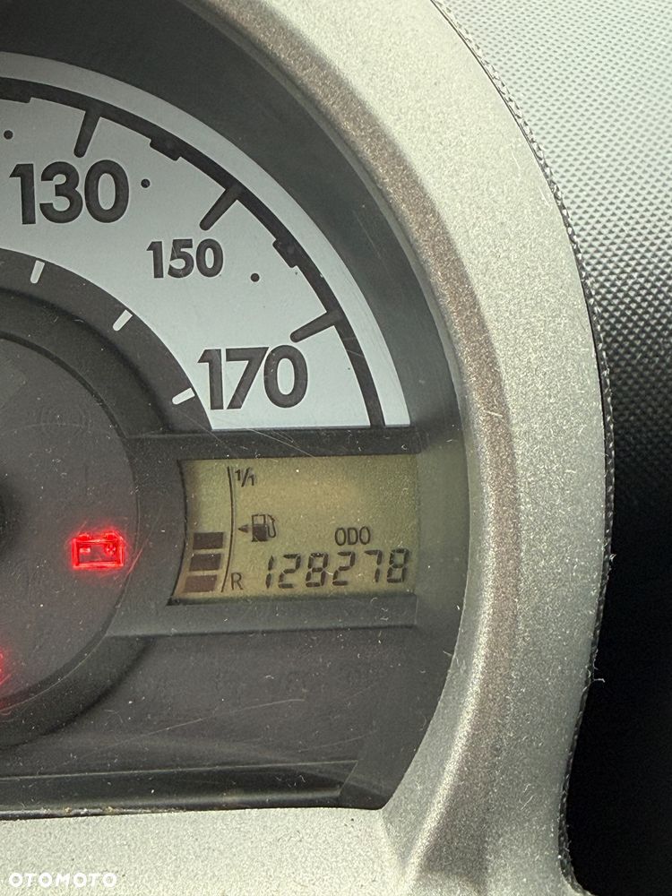 Peugeot 107 1.0 Happy - 9