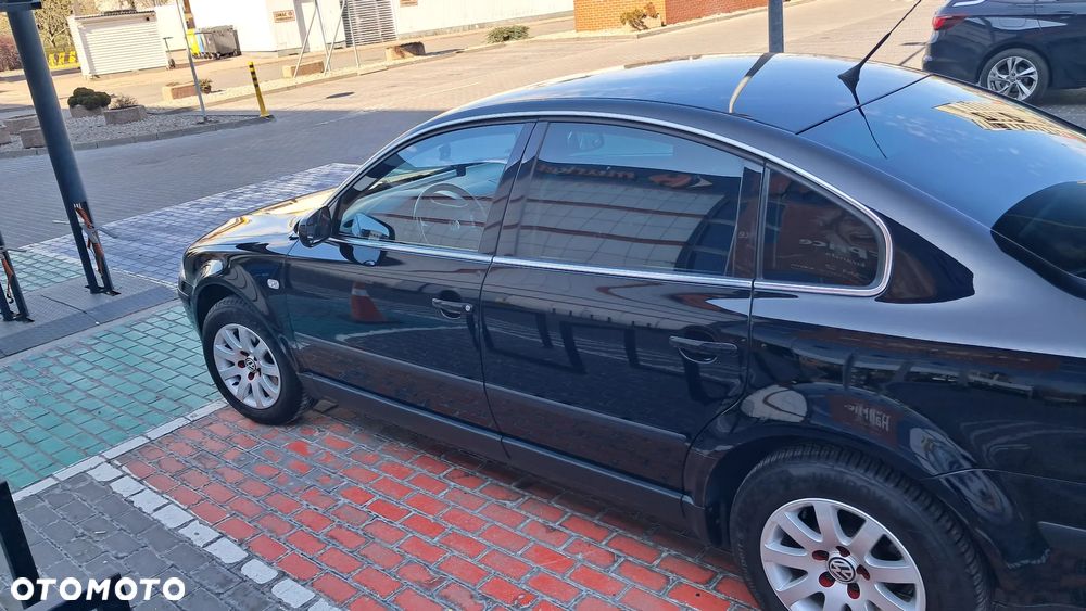 Volkswagen Passat - 22