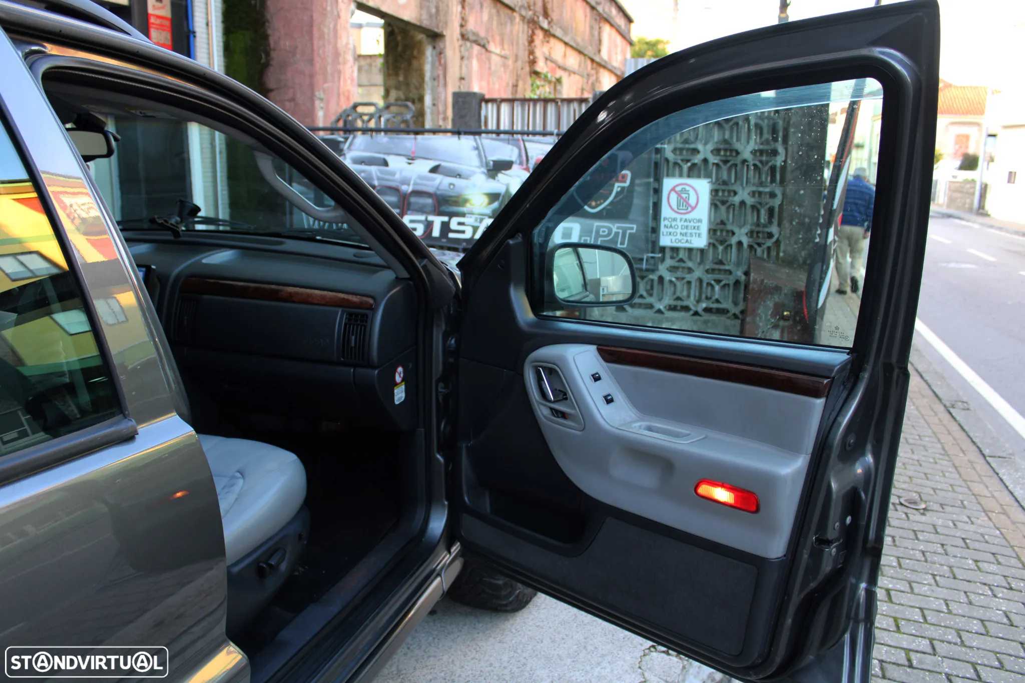 Jeep Grand Cherokee 2.7 CRD Overland - 26