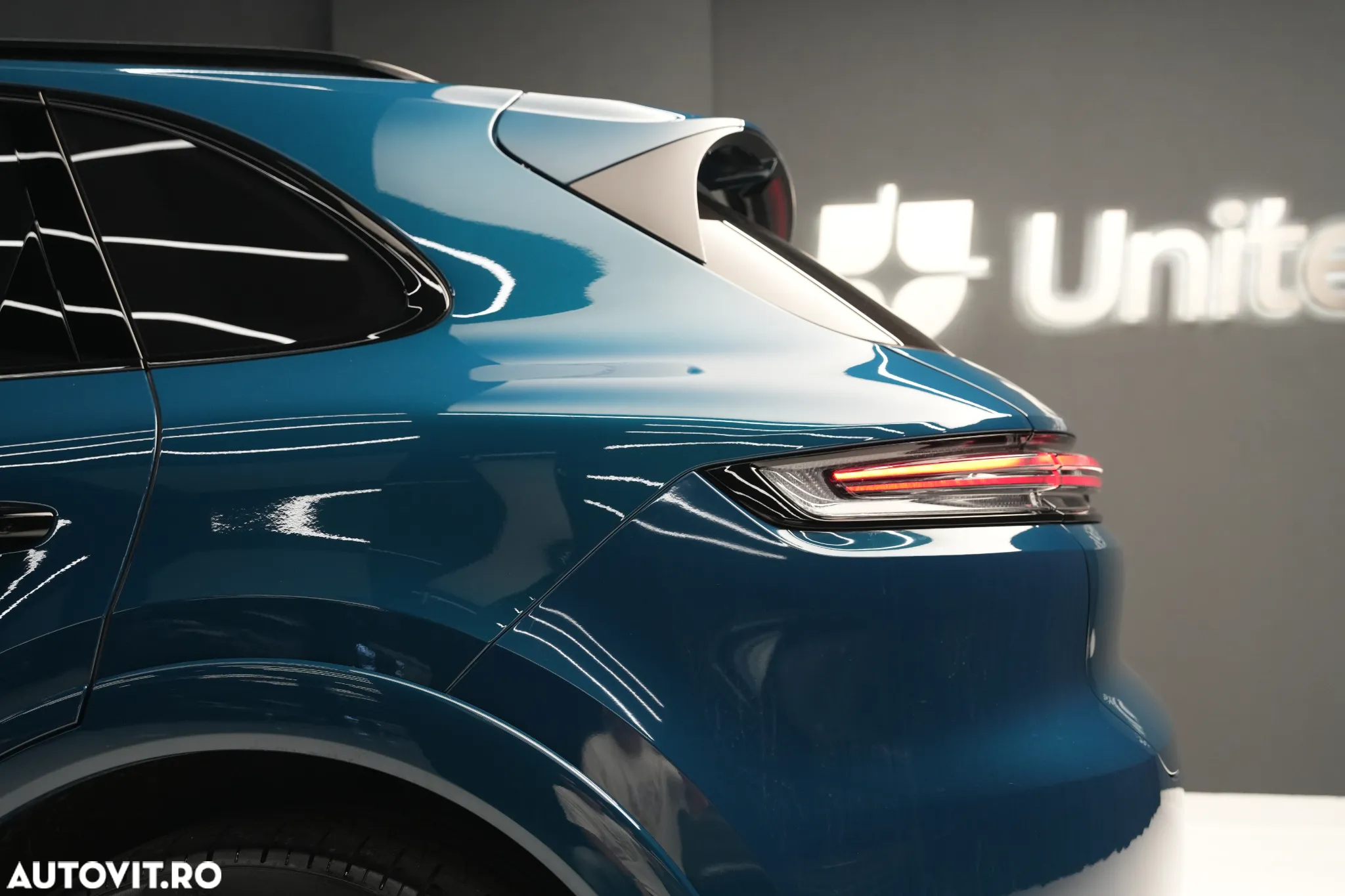 Porsche Cayenne S - 36