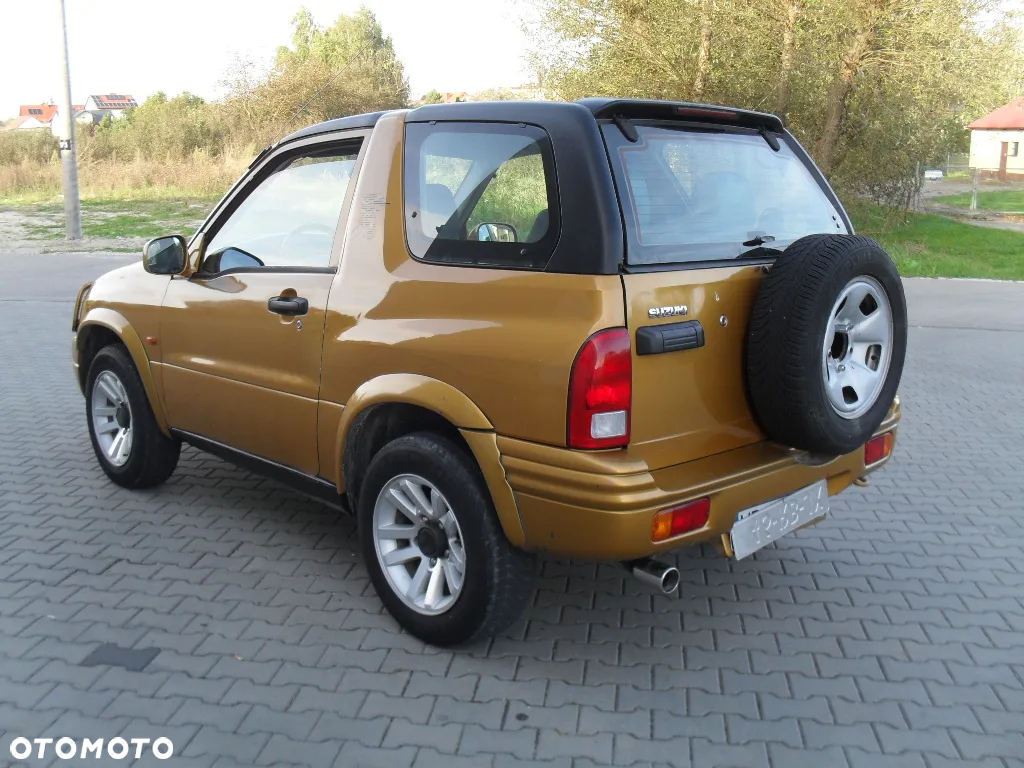 Suzuki Grand Vitara 2.0 - 31