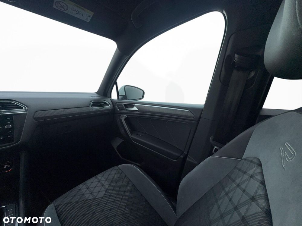Volkswagen Tiguan Allspace 2.0 TSI 4Mot R-Line DSG - 26