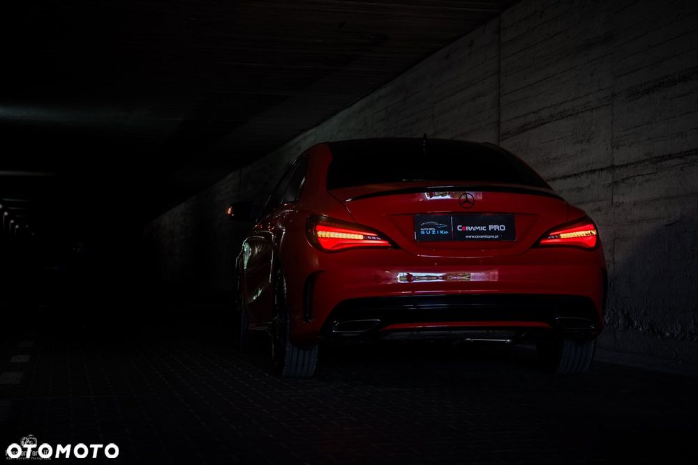 Mercedes-Benz CLA 250 4Matic 7G-DCT AMG Line - 27