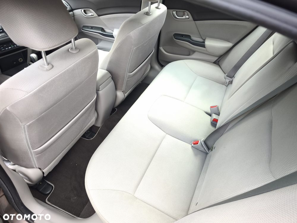 Honda Civic 1.8 Comfort - 9