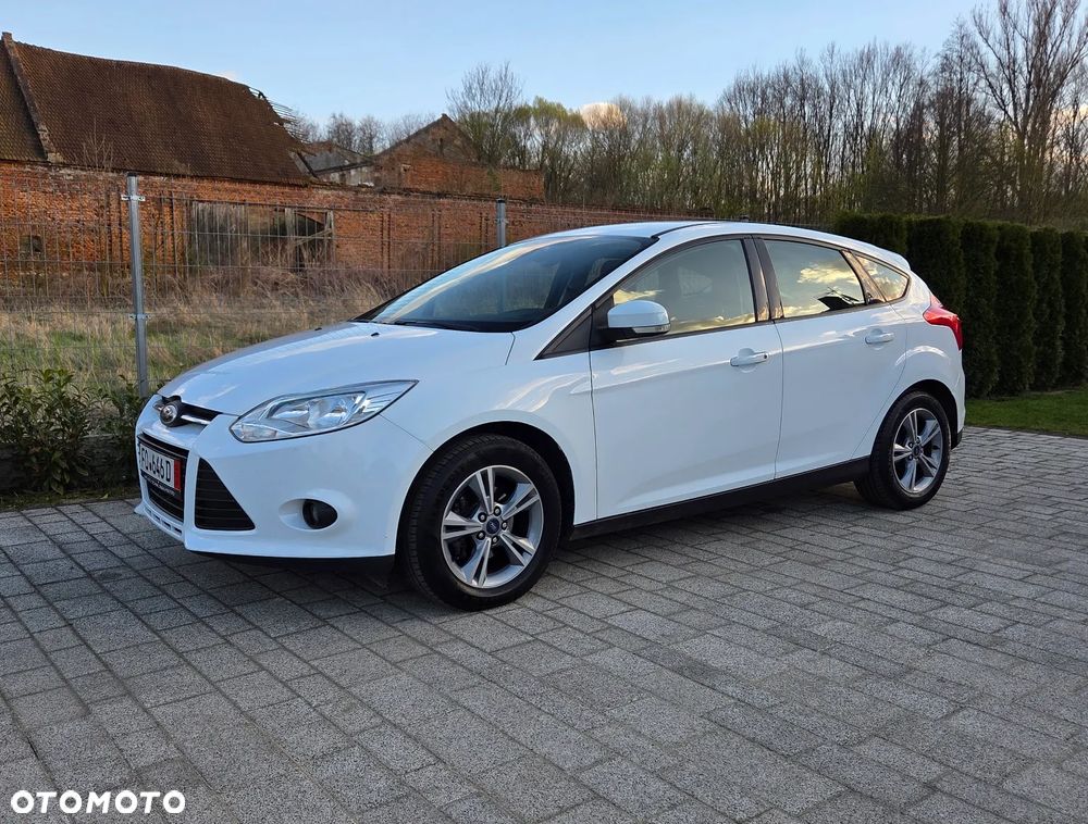 Ford Focus 1.6 Trend - 12