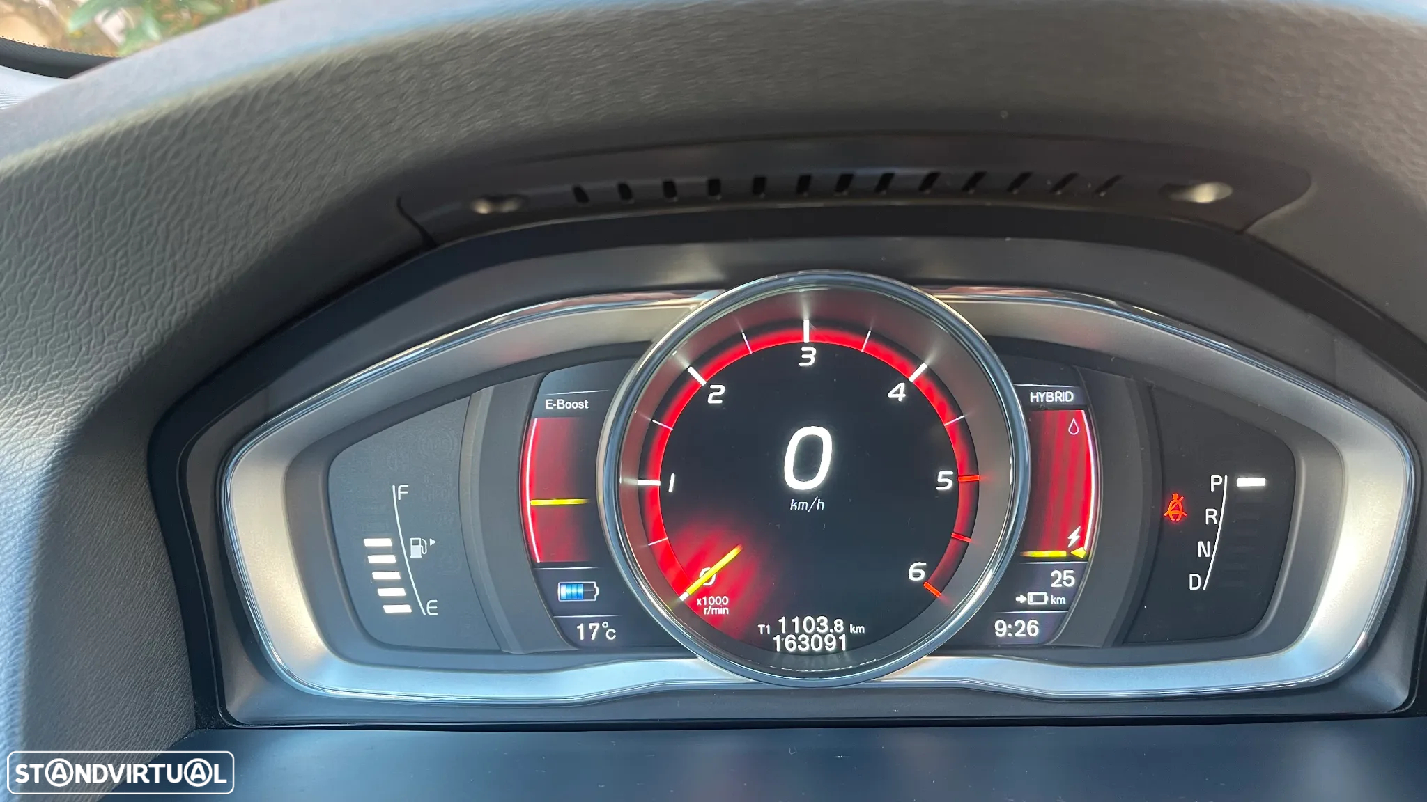 Volvo V60 2.4 D6 Momentum AWD Phev - 9