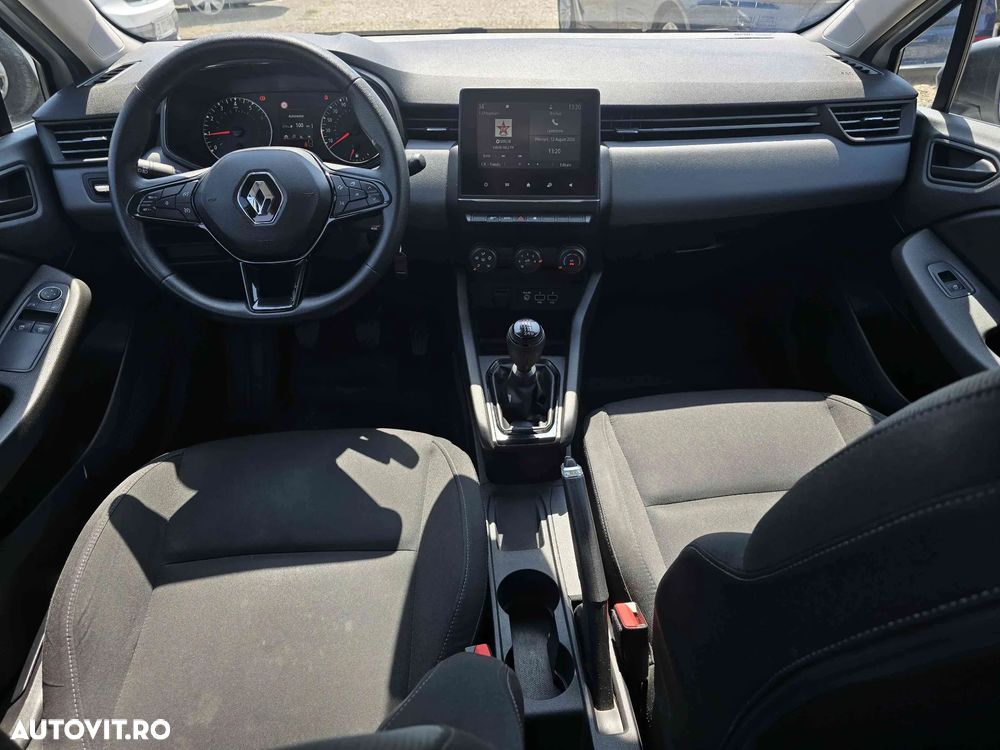 Renault Clio - 11
